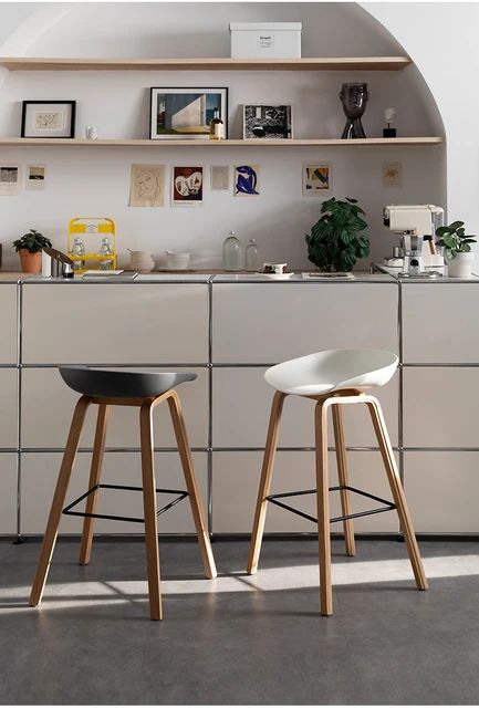 TABURETE NORDICO