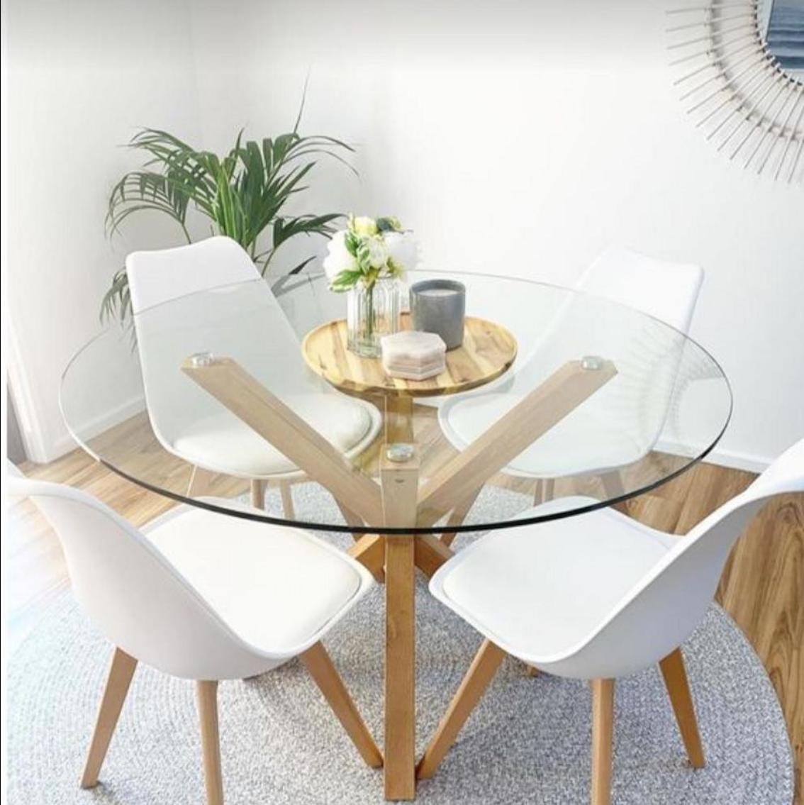 Mesa circular 100 cm + sillas tulip