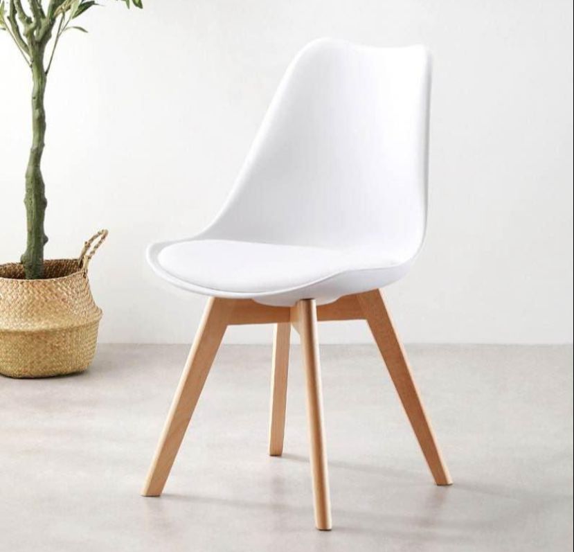 Mesa circular 100 cm + sillas tulip