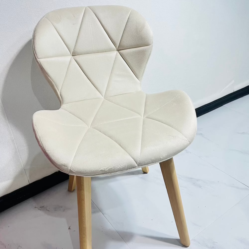 Mesa circular 120 cm  + sillas felpa